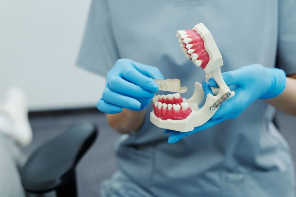 Understanding the Difference Between Orthodontists and Dentists