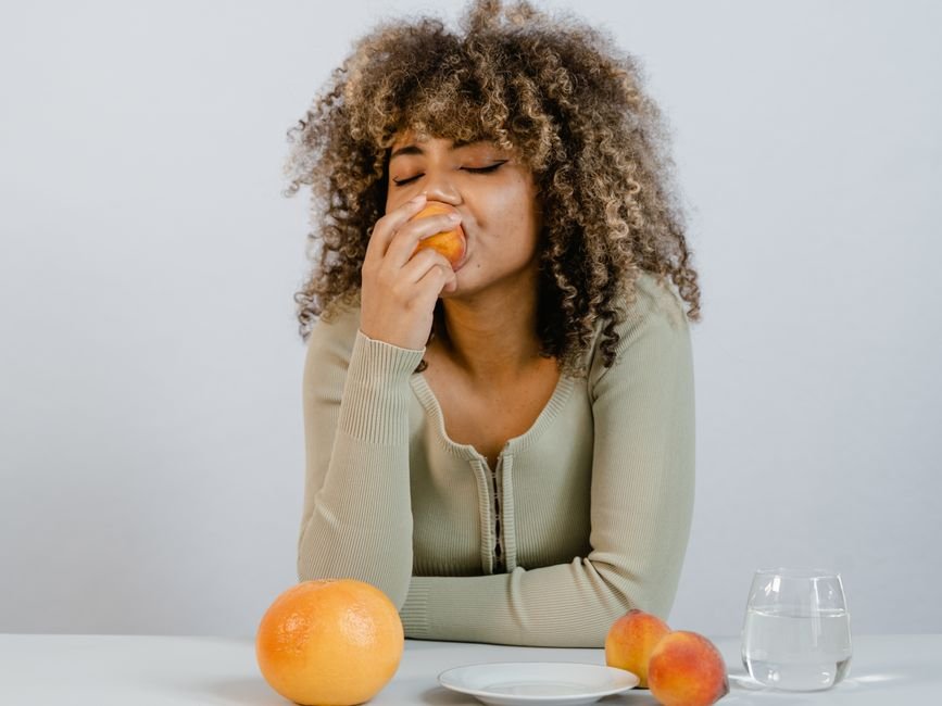 Building Mindful Eating Habits for a Healthier Smile